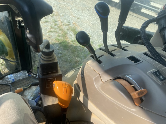 Photo of 2019 John Deere 5100E