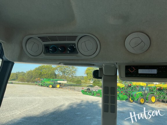 Photo of 2019 John Deere 5100E