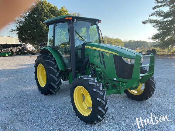 Photo of 2019 John Deere 5100E