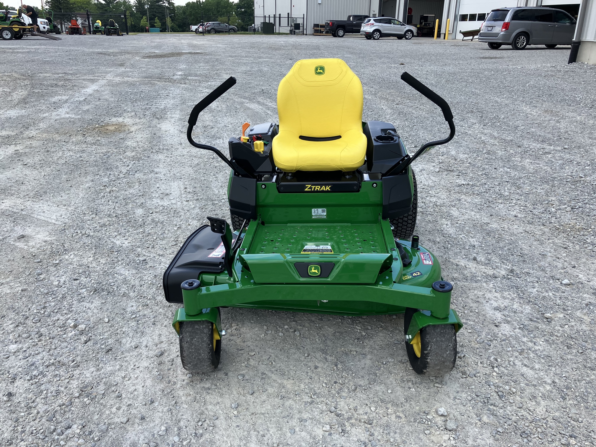 2025 John Deere Z315E Image 2