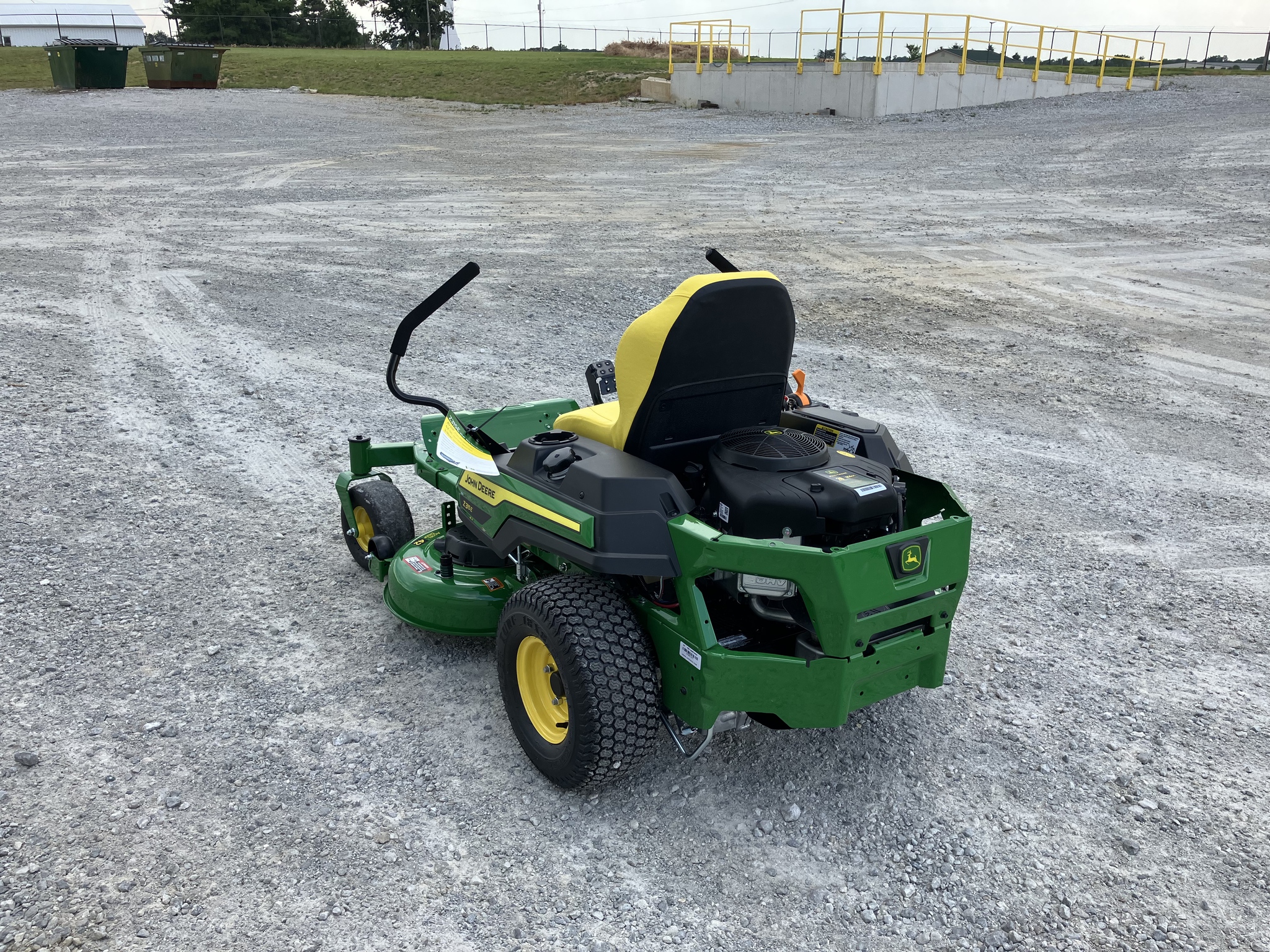 2025 John Deere Z315E Image 4