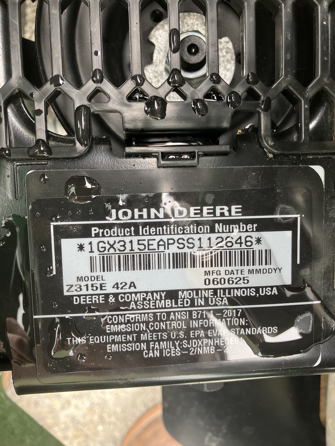 2025 John Deere Z315E Image 9