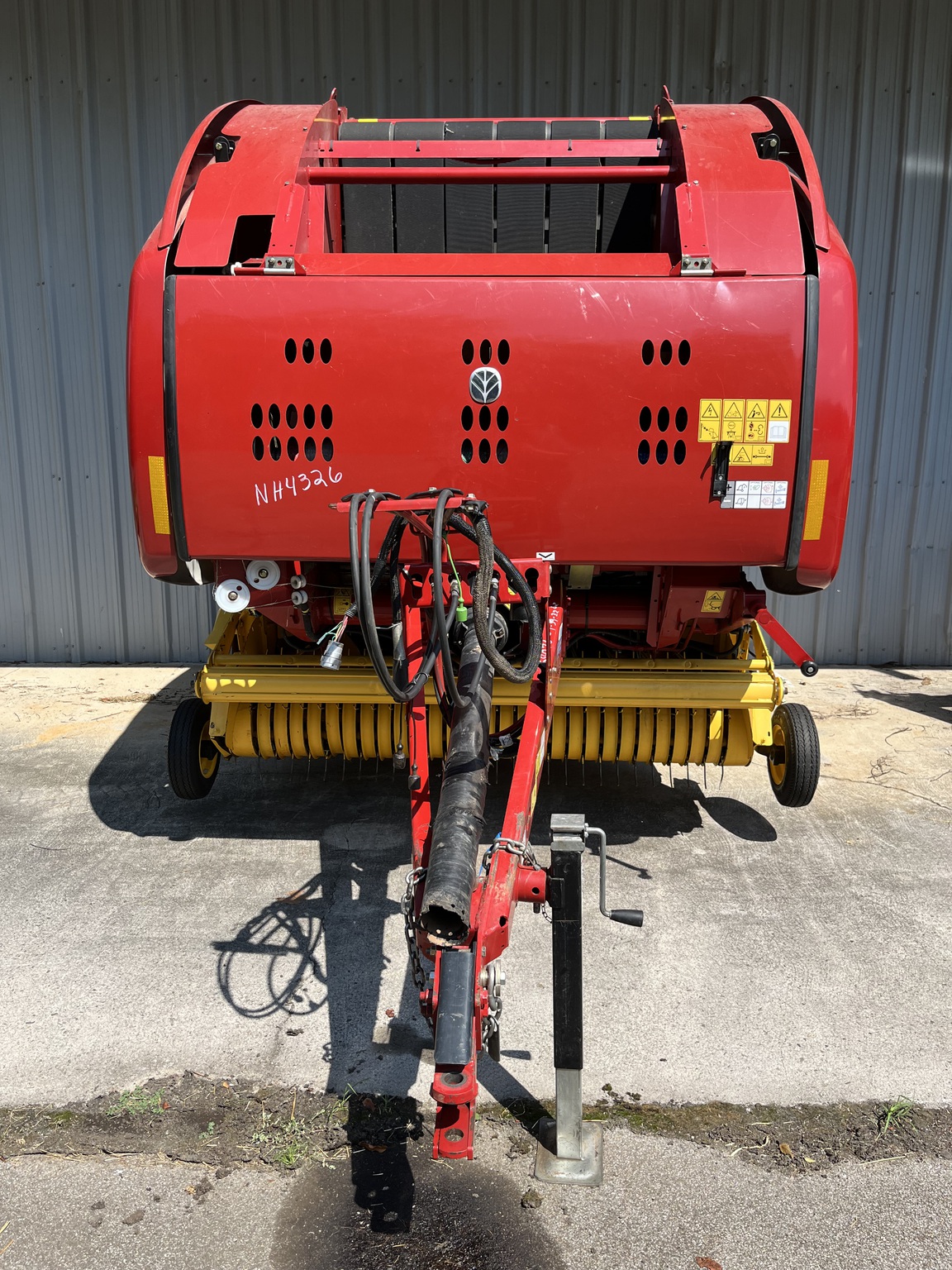 2020 New Holland RB460 Image 2