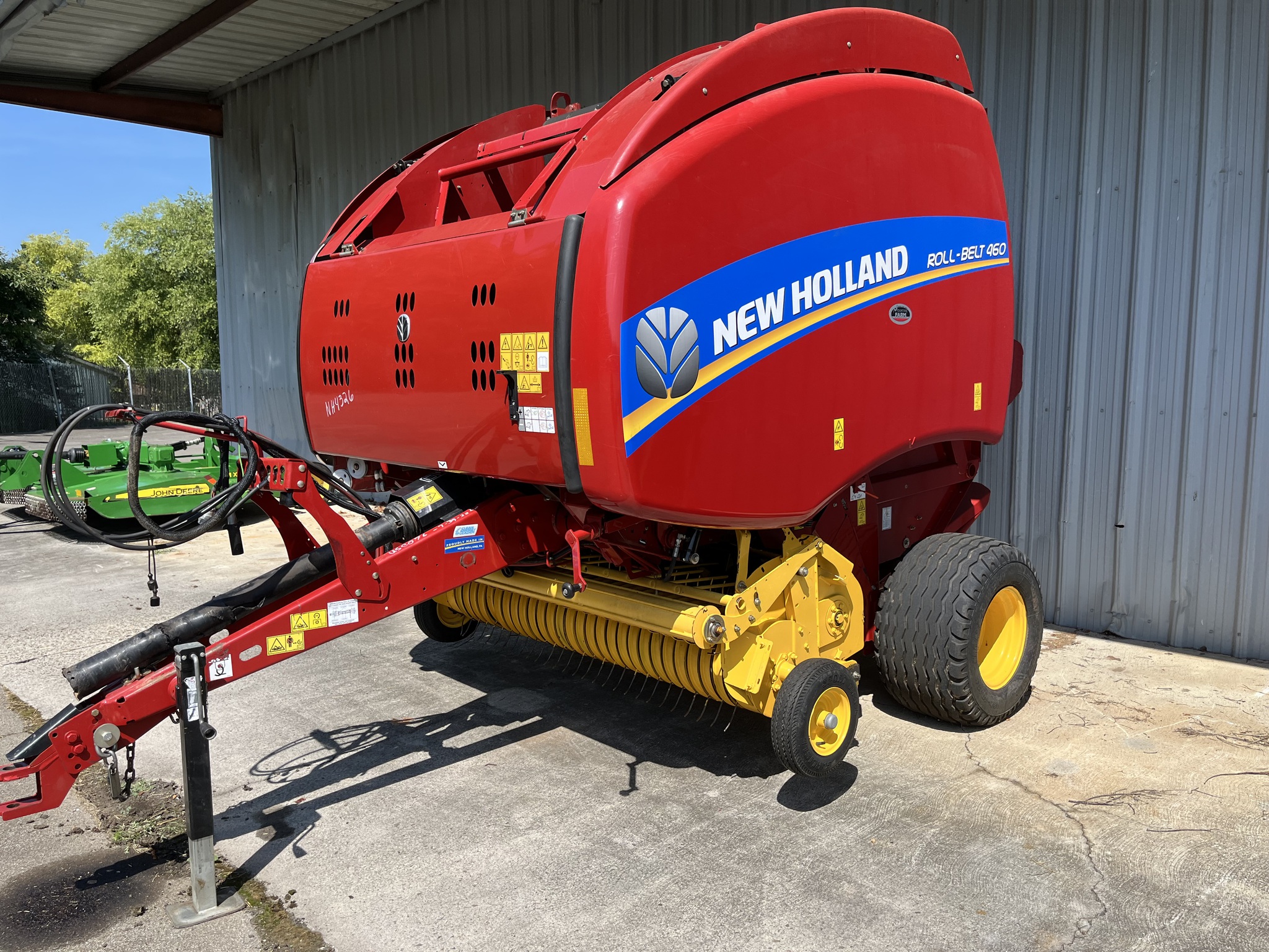 2020 New Holland RB460 Image 3