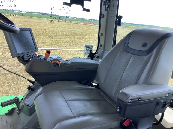 Photo of 2023 John Deere 9RX 640