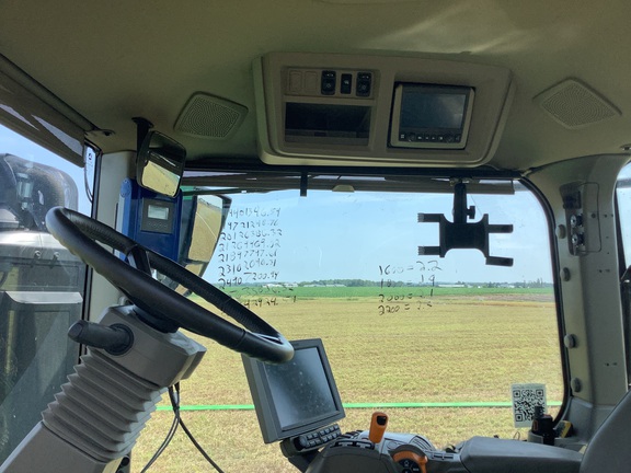 Photo of 2023 John Deere 9RX 640