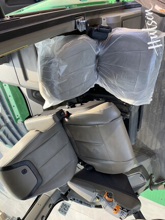 Photo of 2023 John Deere 9RX 640