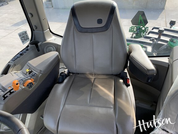 Photo of 2023 John Deere 9RX 640