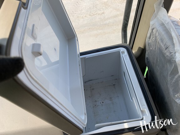 Photo of 2023 John Deere 9RX 640