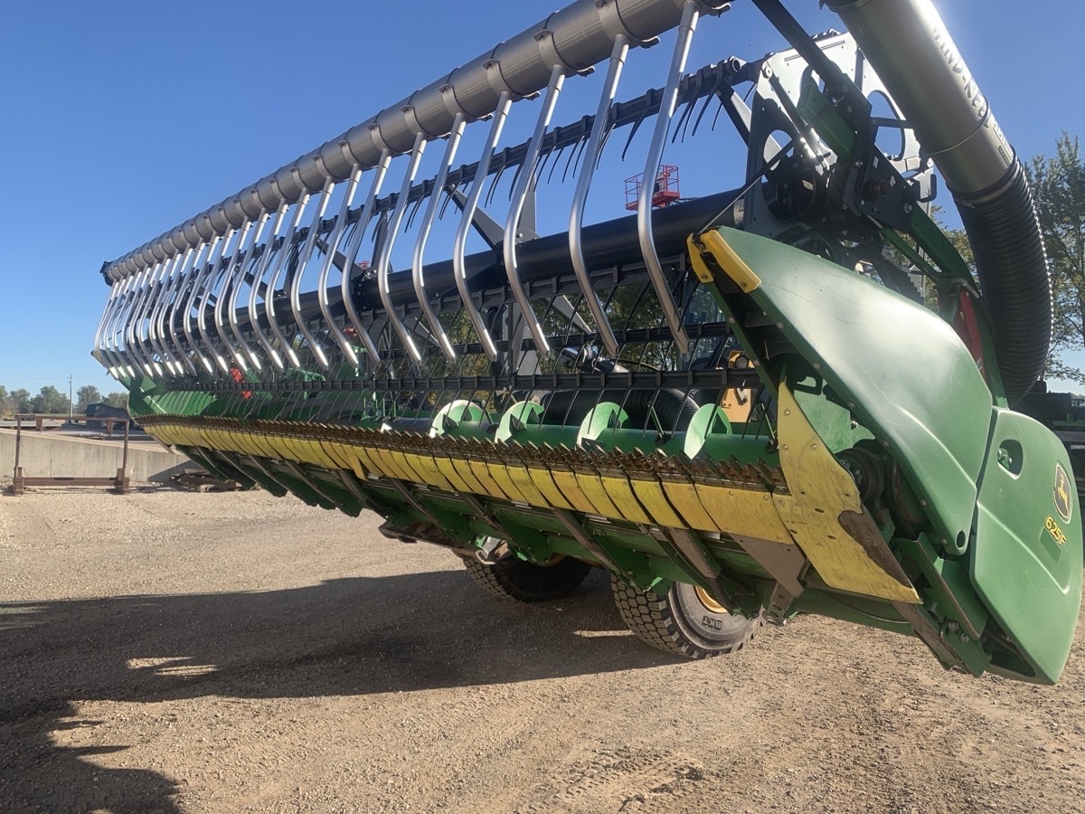 2019 John Deere 625F Image 2