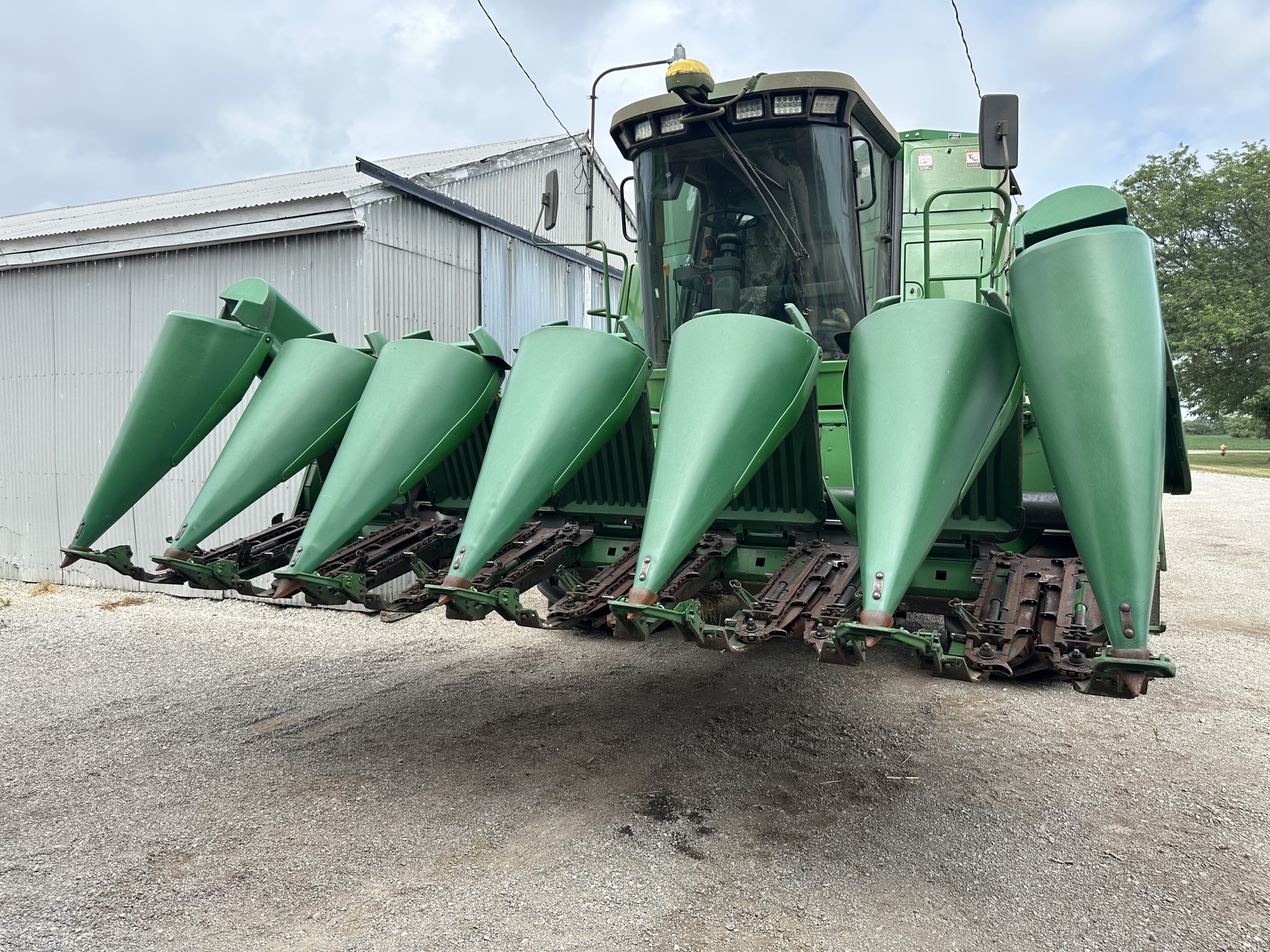1998 John Deere 693 Image 6