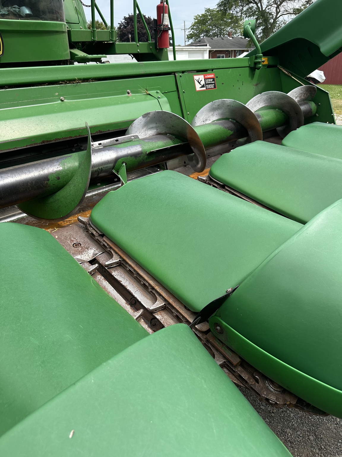 1998 John Deere 693 Image 9