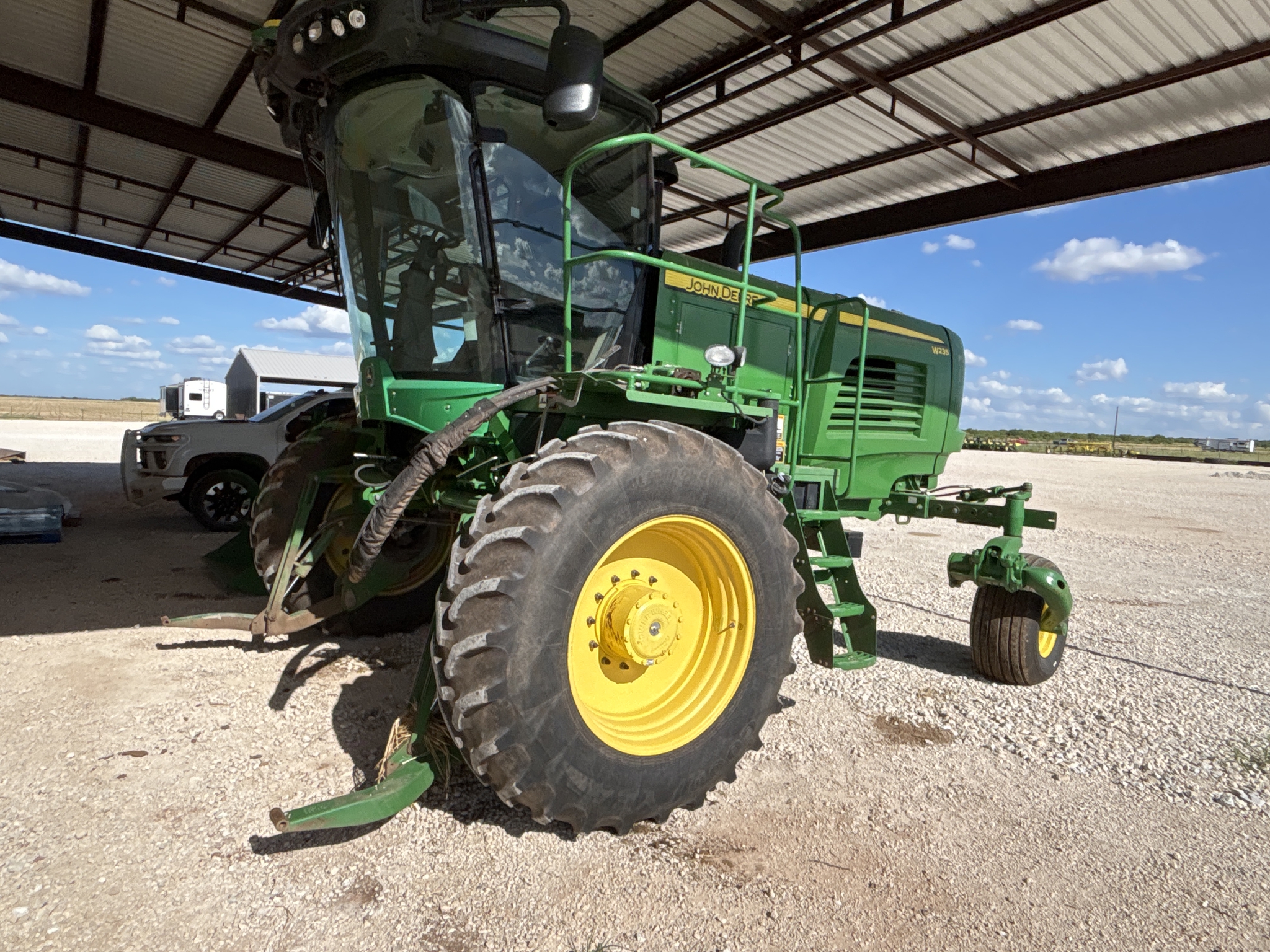 2016 John Deere W235 Image 4