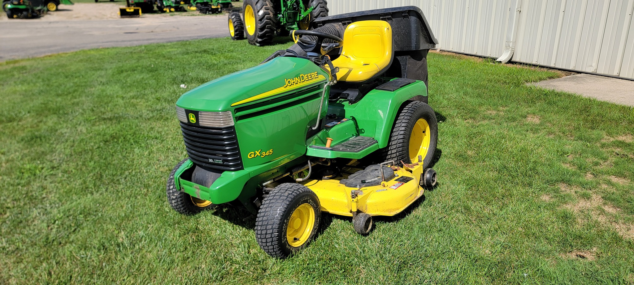 2002 John Deere GX345 Image 6
