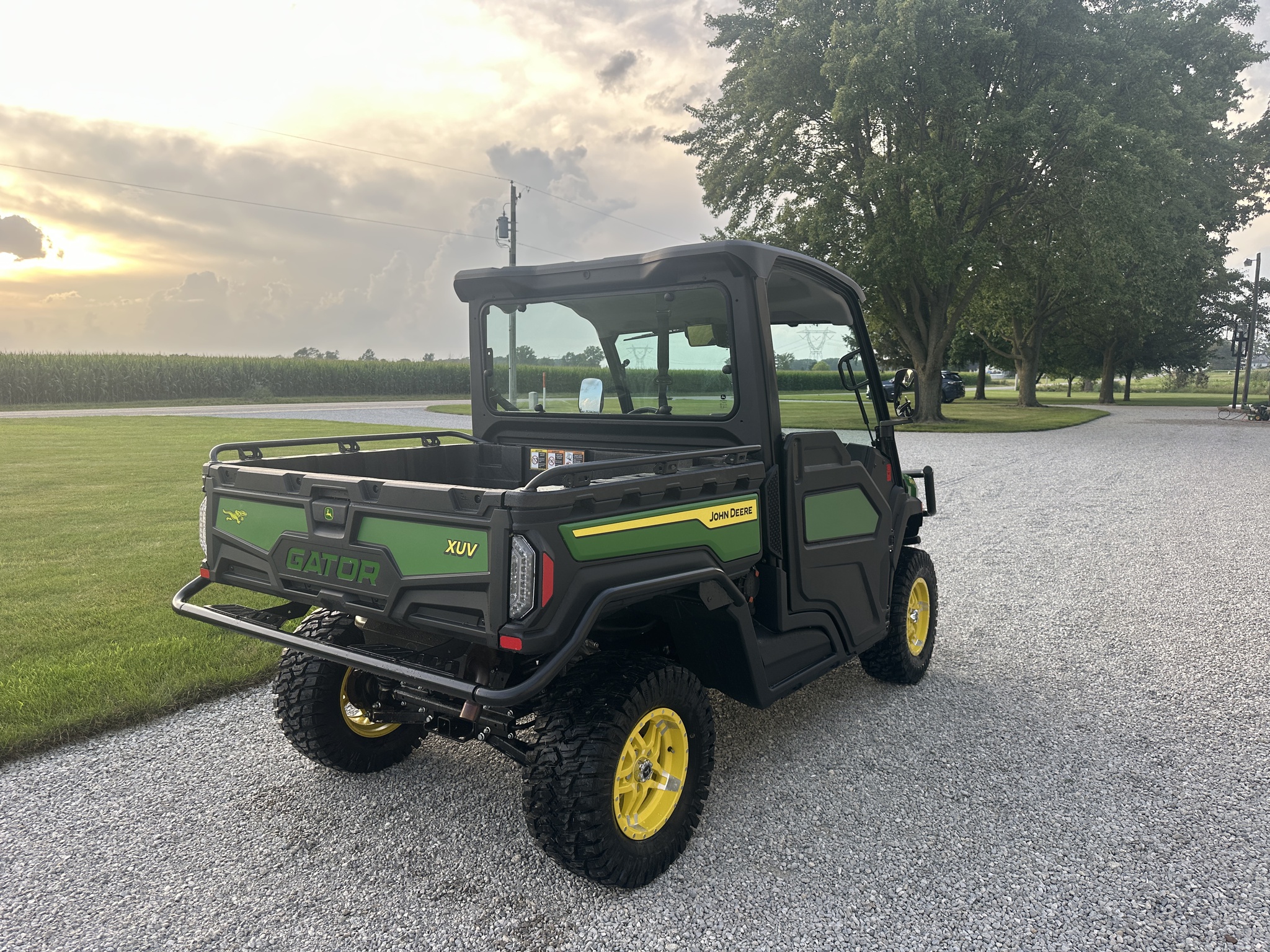 2025 John Deere XUV845M Image 6