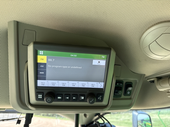 2024 John Deere X9 1000 - Photo16