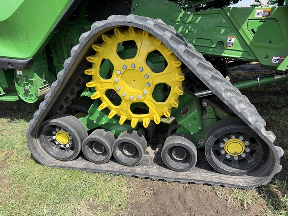 2024 John Deere X9 1000 - Photo16