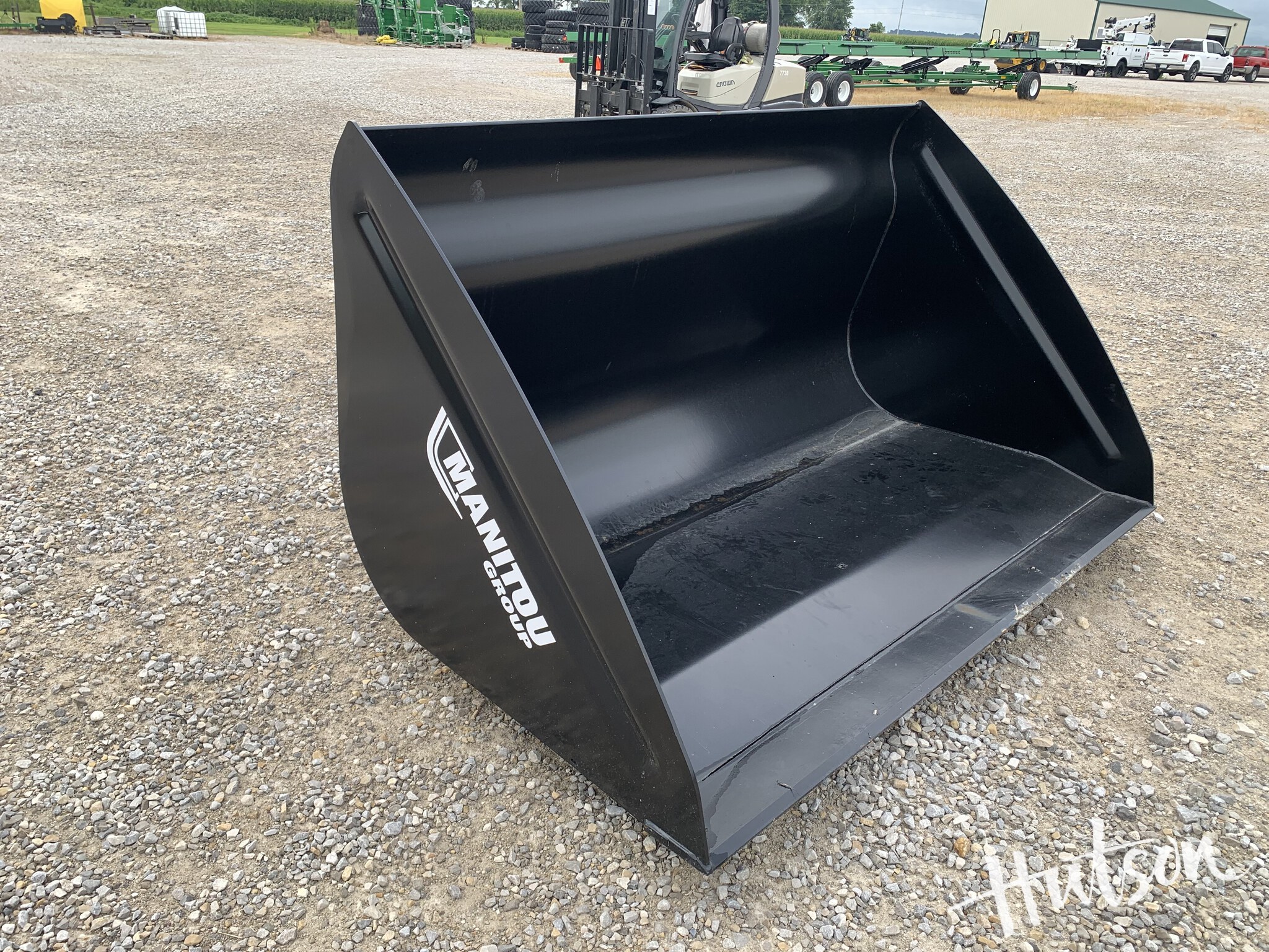 2024 Manitou BUCKET