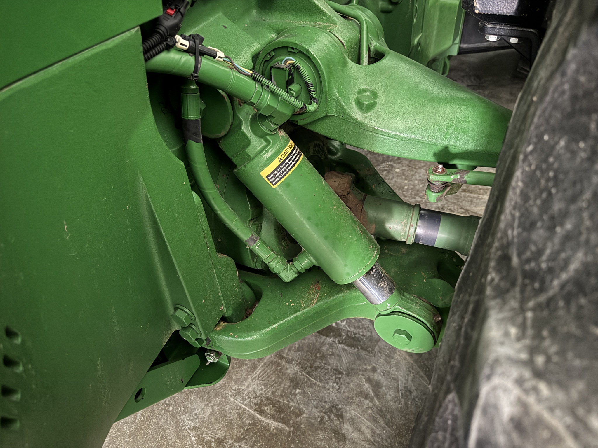 2011 John Deere 8360R Image 3