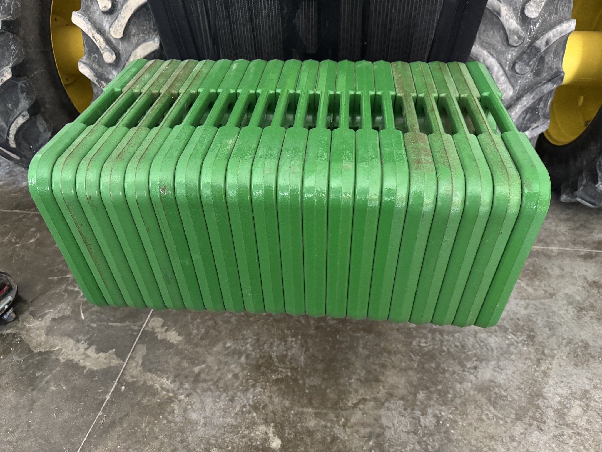 2011 John Deere 8360R Image 4