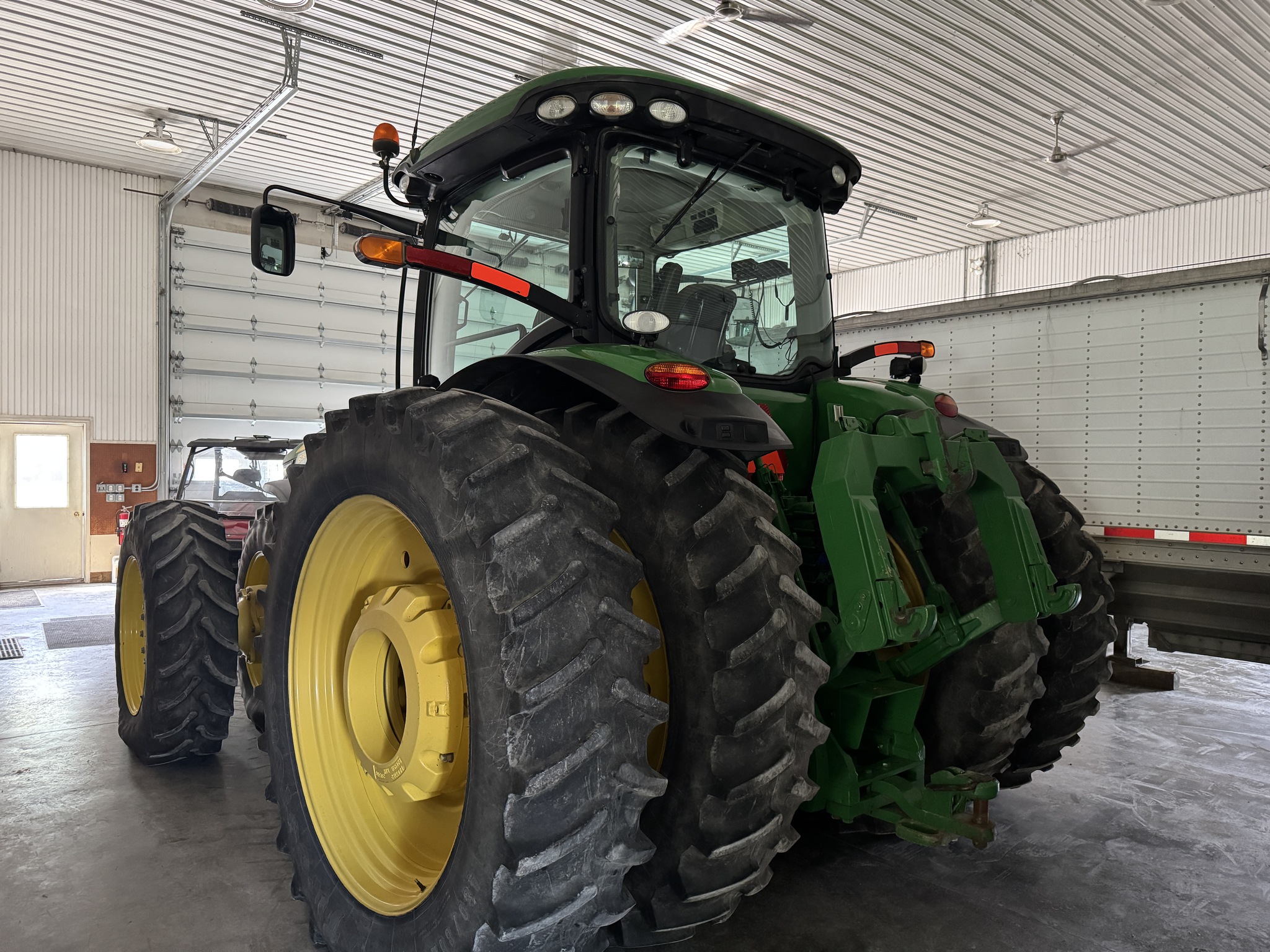 2011 John Deere 8360R Image 19