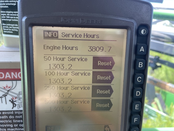 2003 John Deere 4710 Photo 11