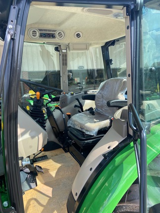 2025 John Deere 5067E-8