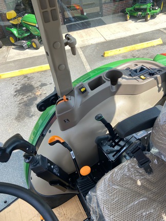 2025 John Deere 5067E-9