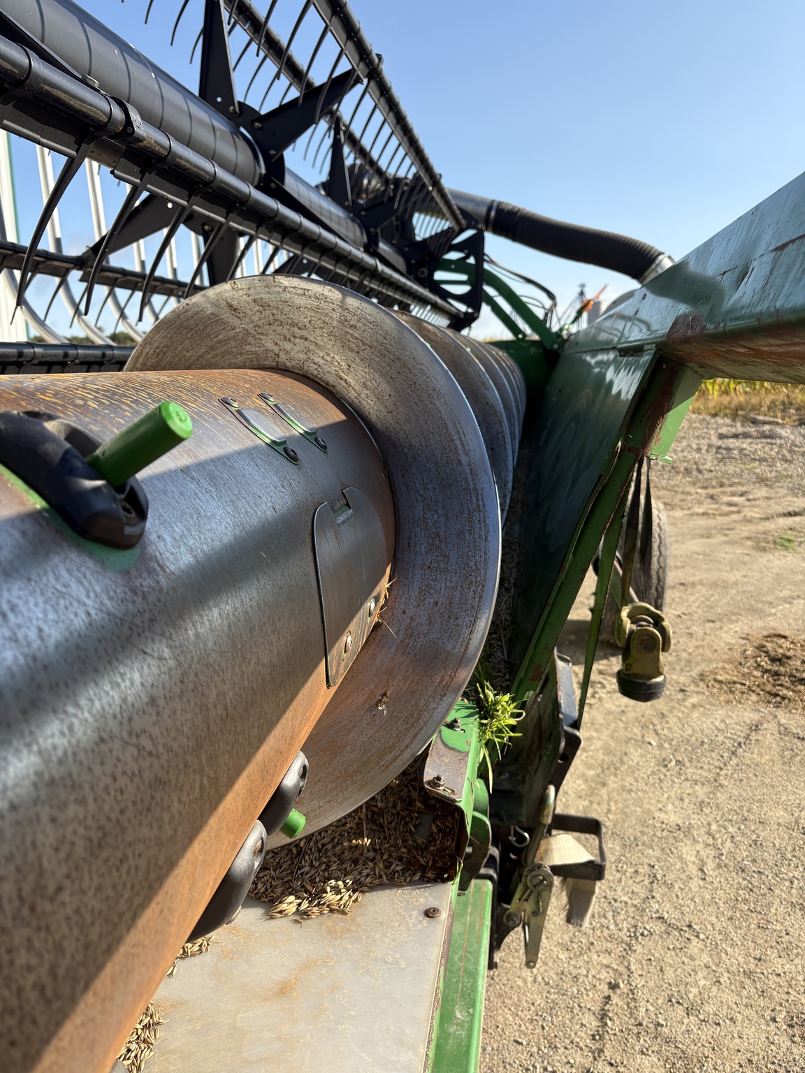 2012 John Deere 635F Image 5