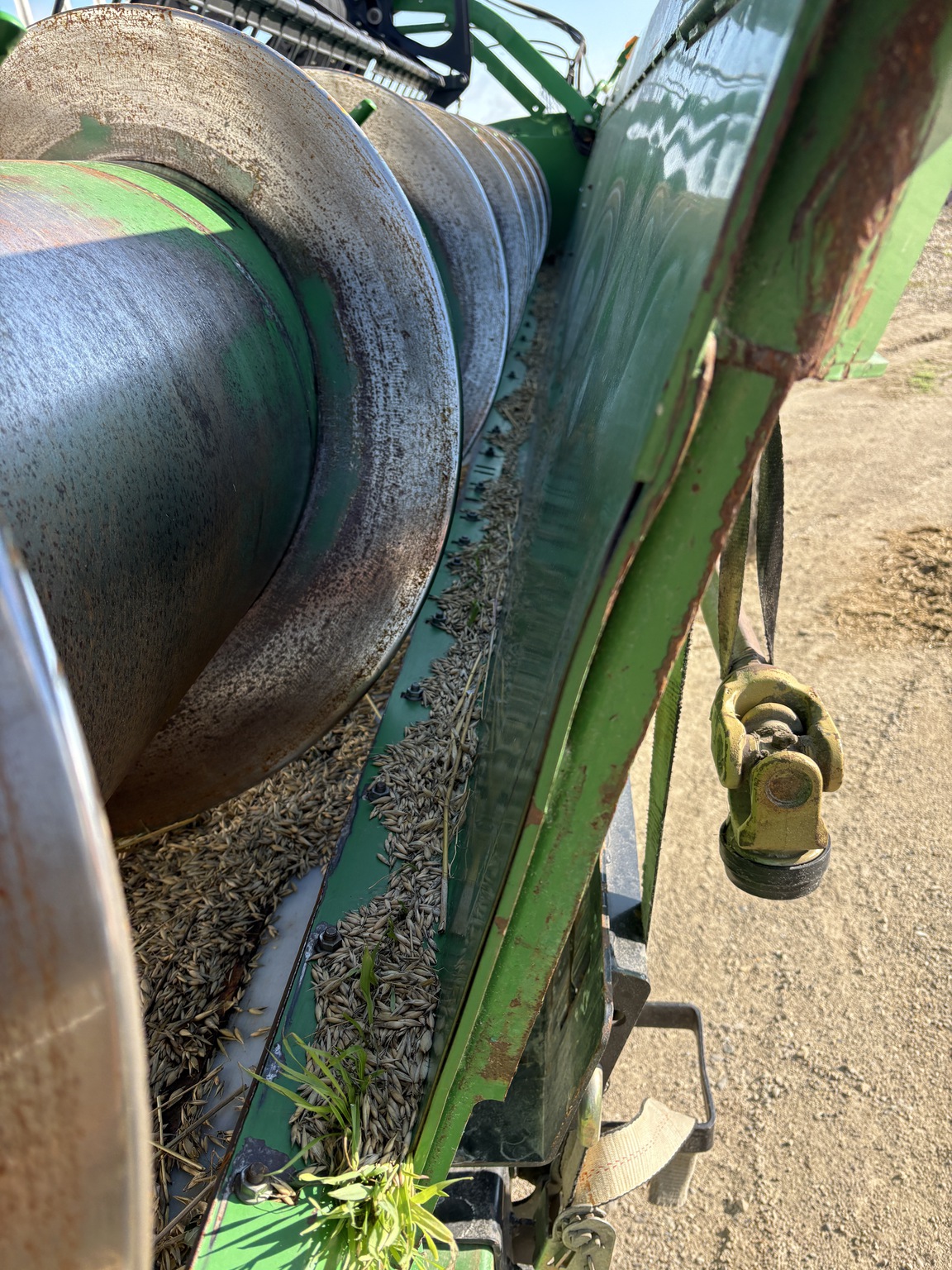 2012 John Deere 635F Image 6
