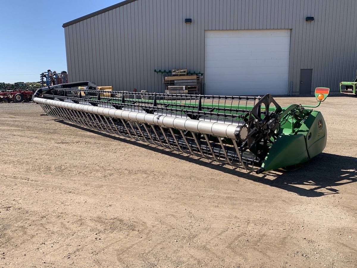 2012 John Deere 635F Image 2