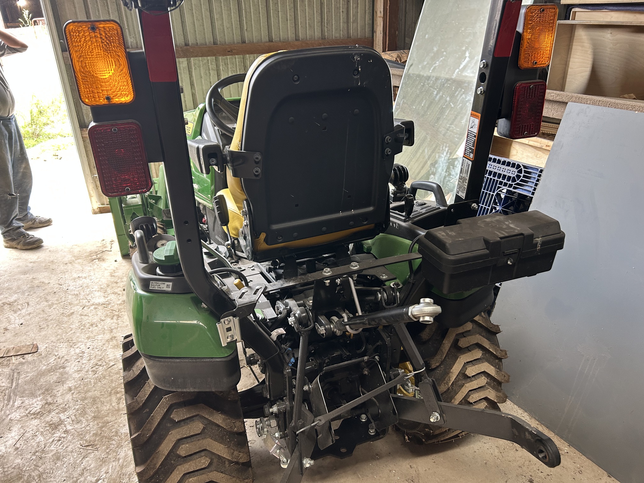 2024 John Deere 1025R Image 6