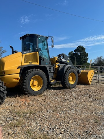 John Deere 344 P Image 1