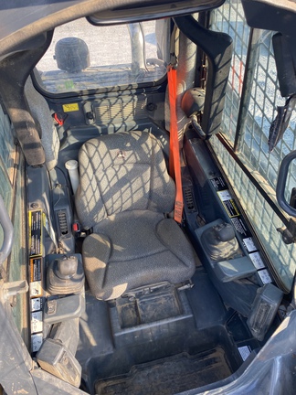 2023 John Deere 325G Photo 9