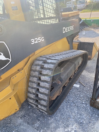 2023 John Deere 325G Photo 3