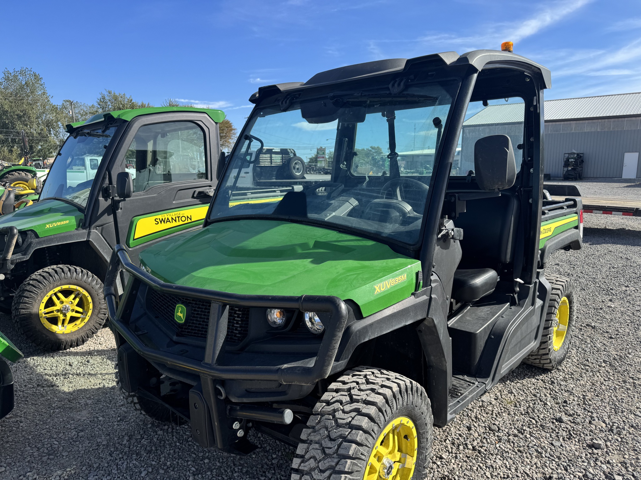 2024 John Deere XUV 835M Image 2
