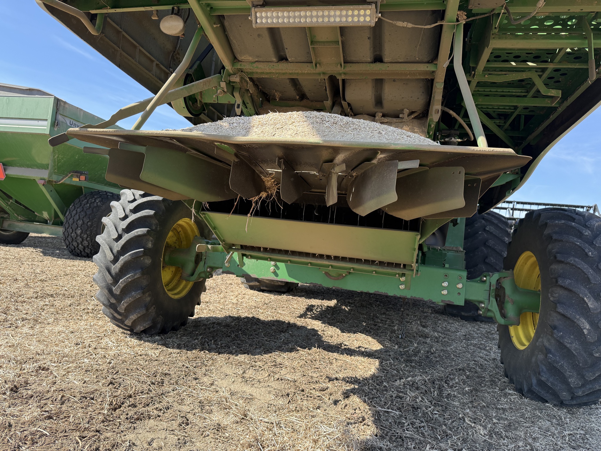 2007 John Deere 9560 STS Image 20