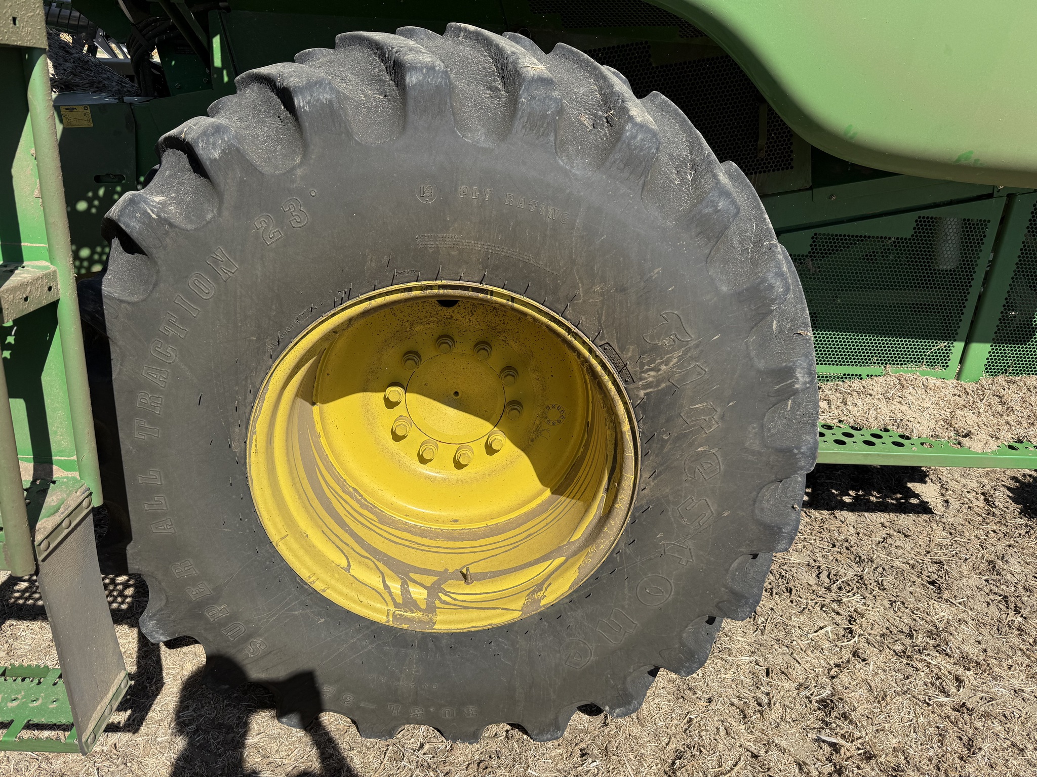 2007 John Deere 9560 STS Image 12