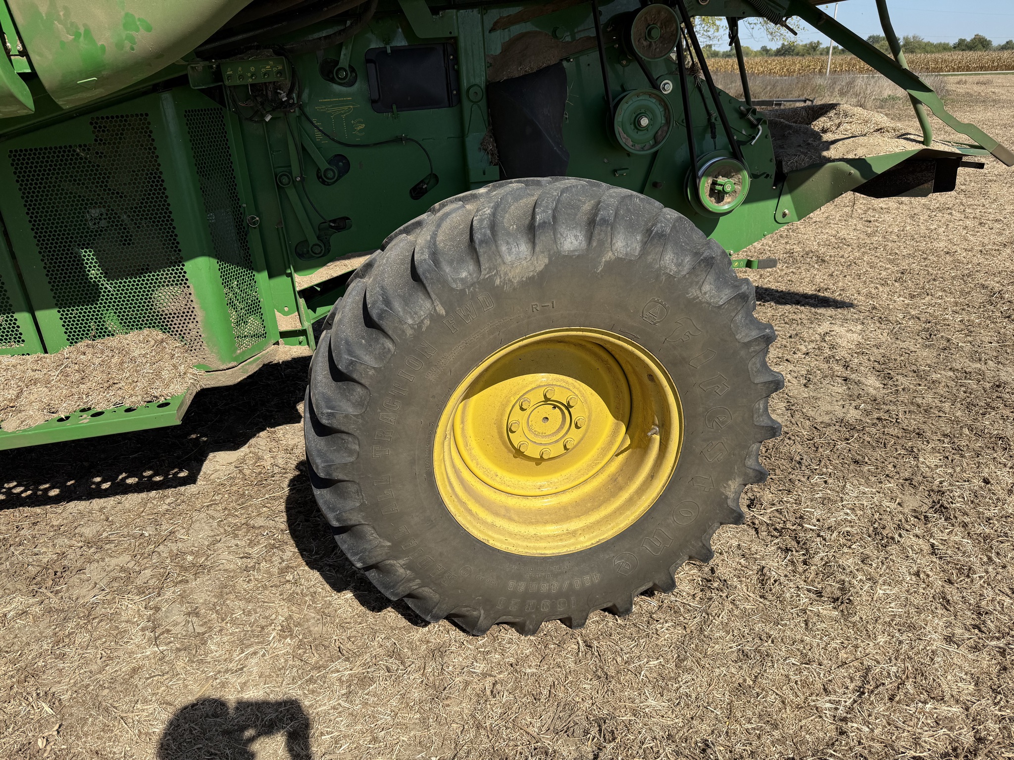 2007 John Deere 9560 STS Image 9