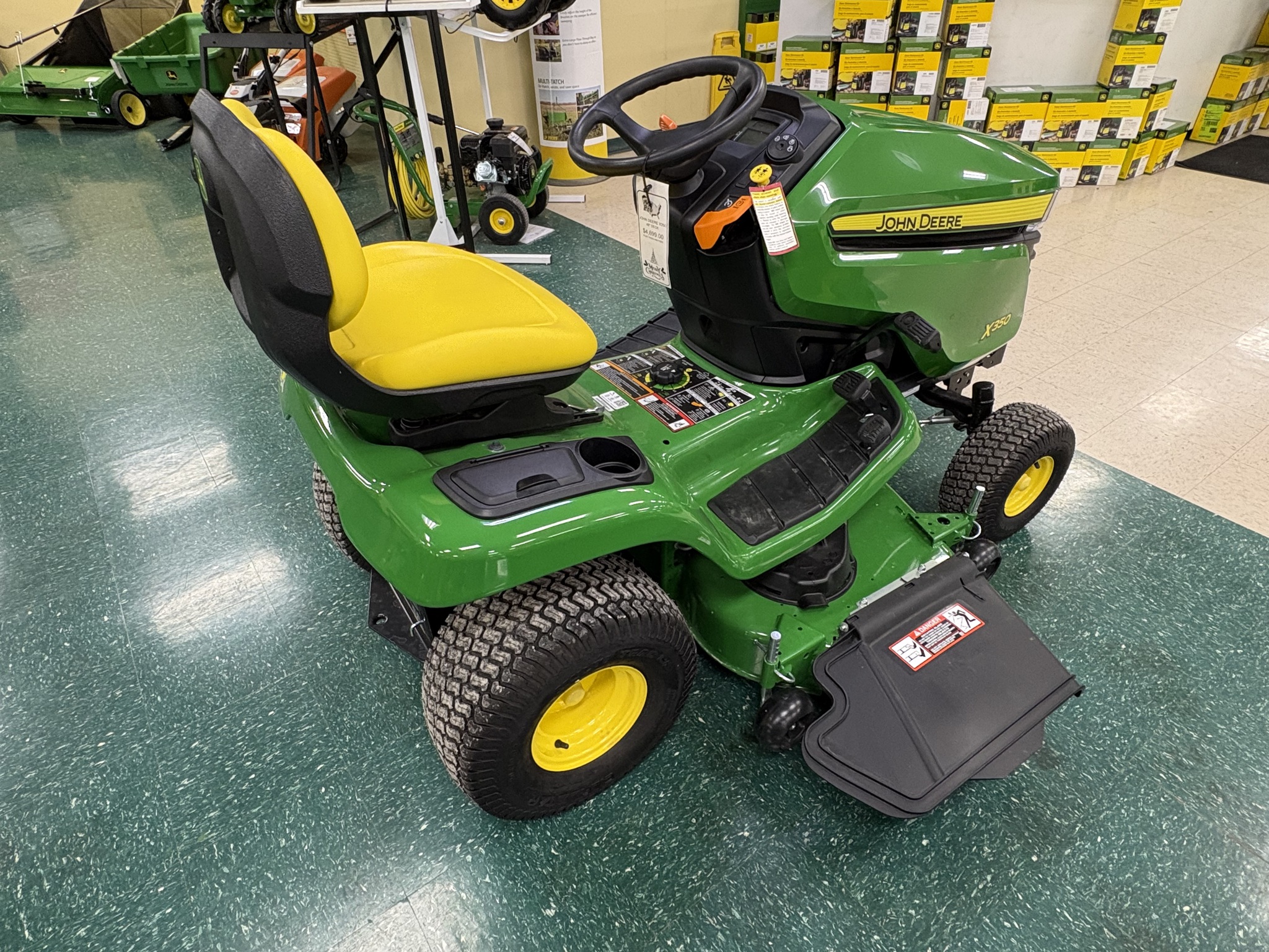 2025 John Deere X350 Image 3