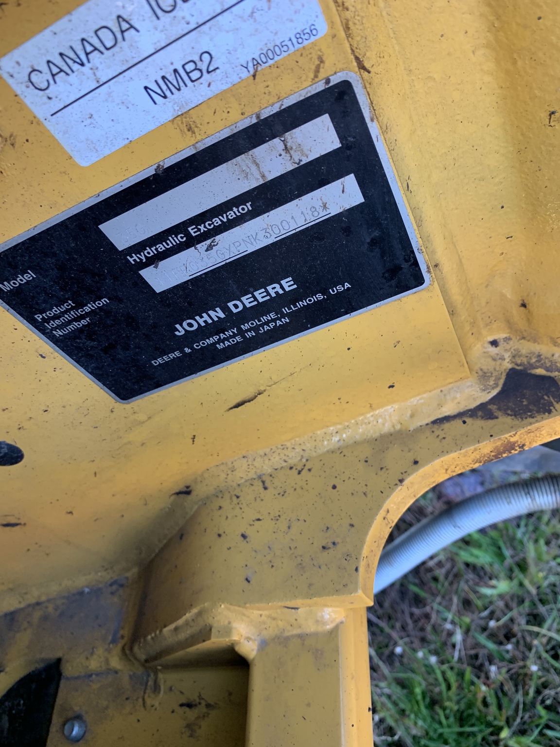 2022 John Deere 35G Image 7