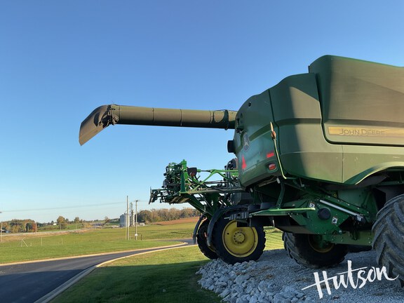 Photo of 2023 John Deere S780