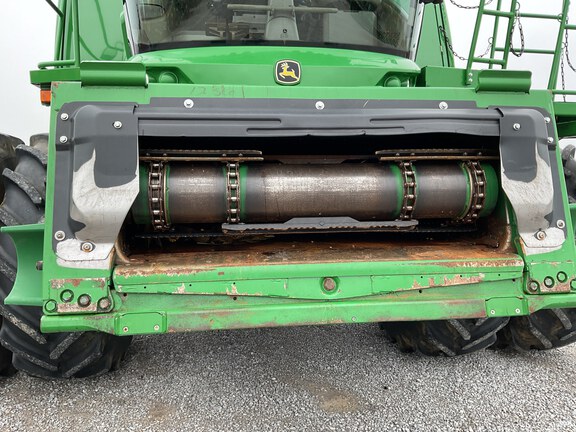 Photo of 2023 John Deere S780