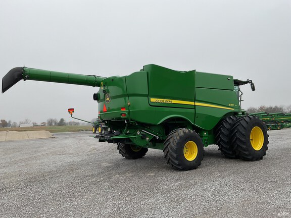 Photo of 2023 John Deere S780