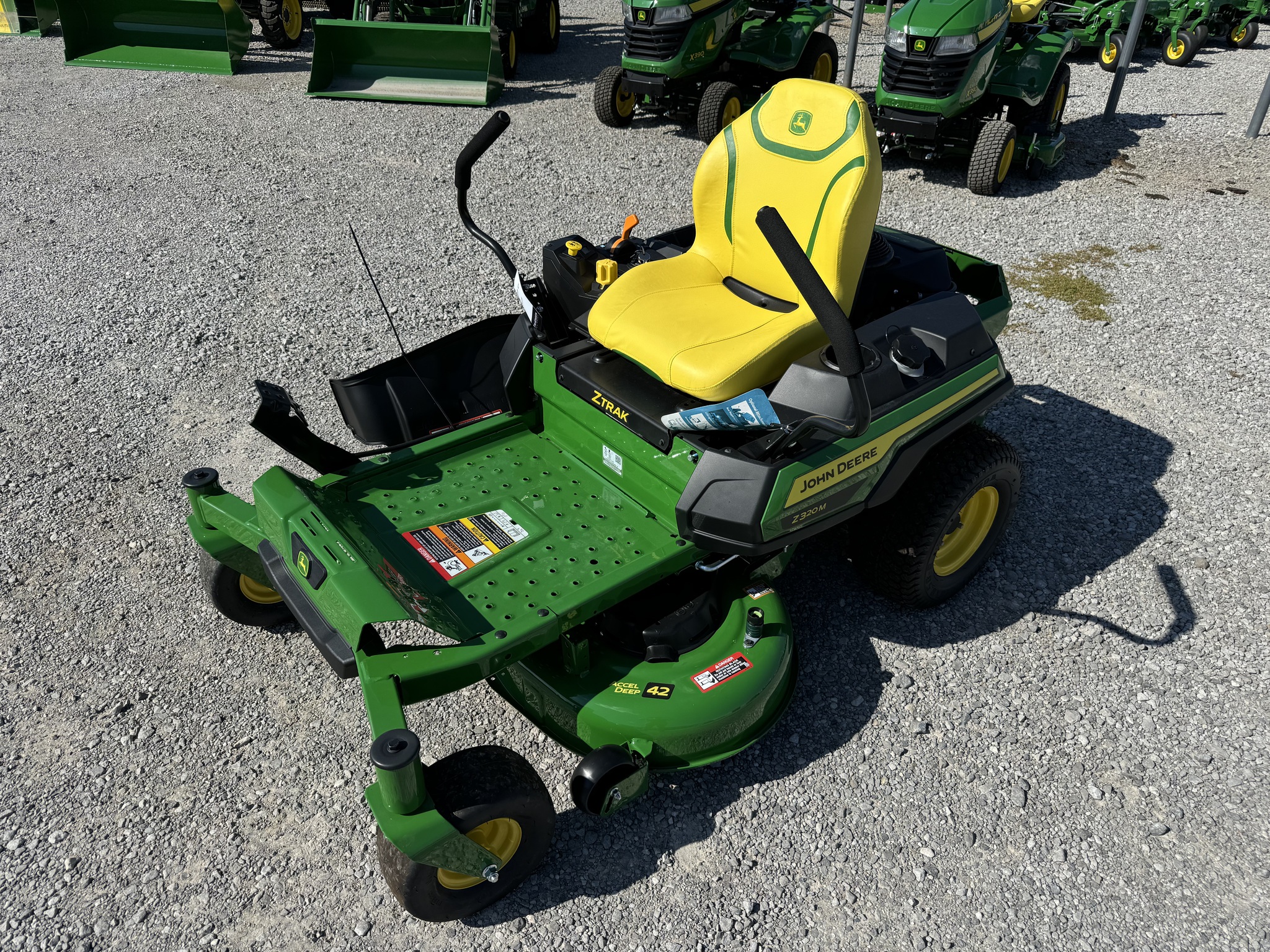 2025 John Deere Z320M