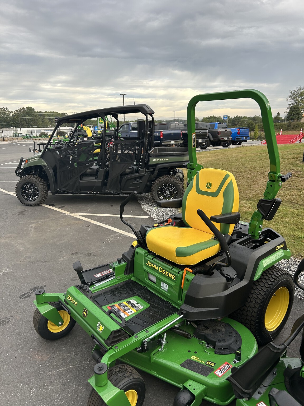 2025 John Deere z530 Image 4