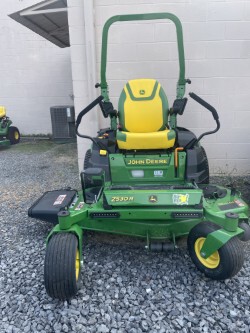 2025 John Deere Z530R Image 2