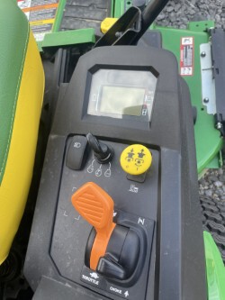 2025 John Deere Z530R Image 3