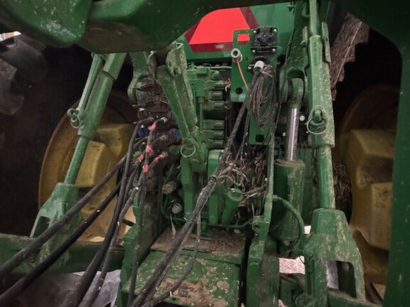 Photo of 2021 John Deere 8R 310