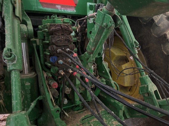 Photo of 2021 John Deere 8R 310